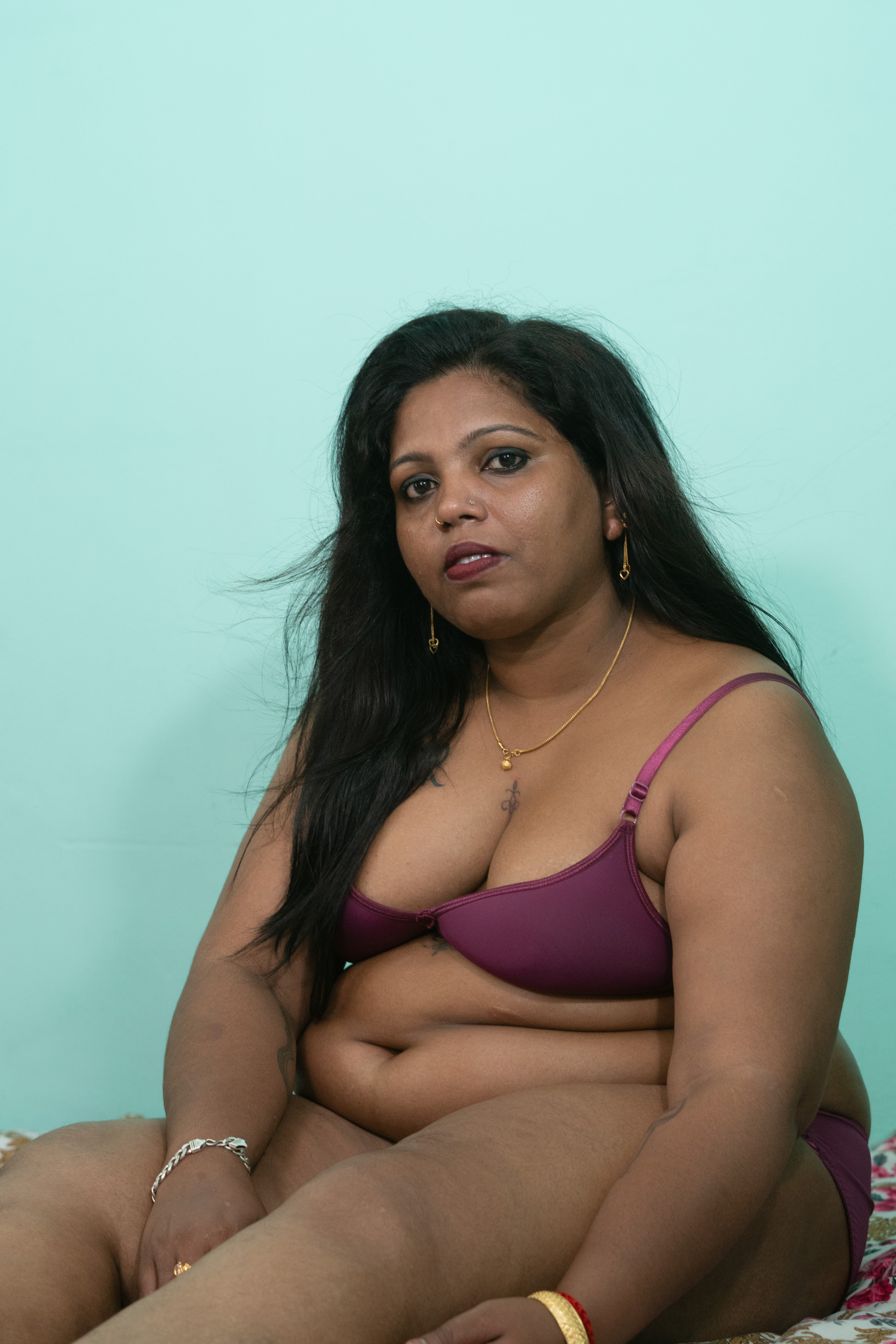 Sashikala flaunts her figure